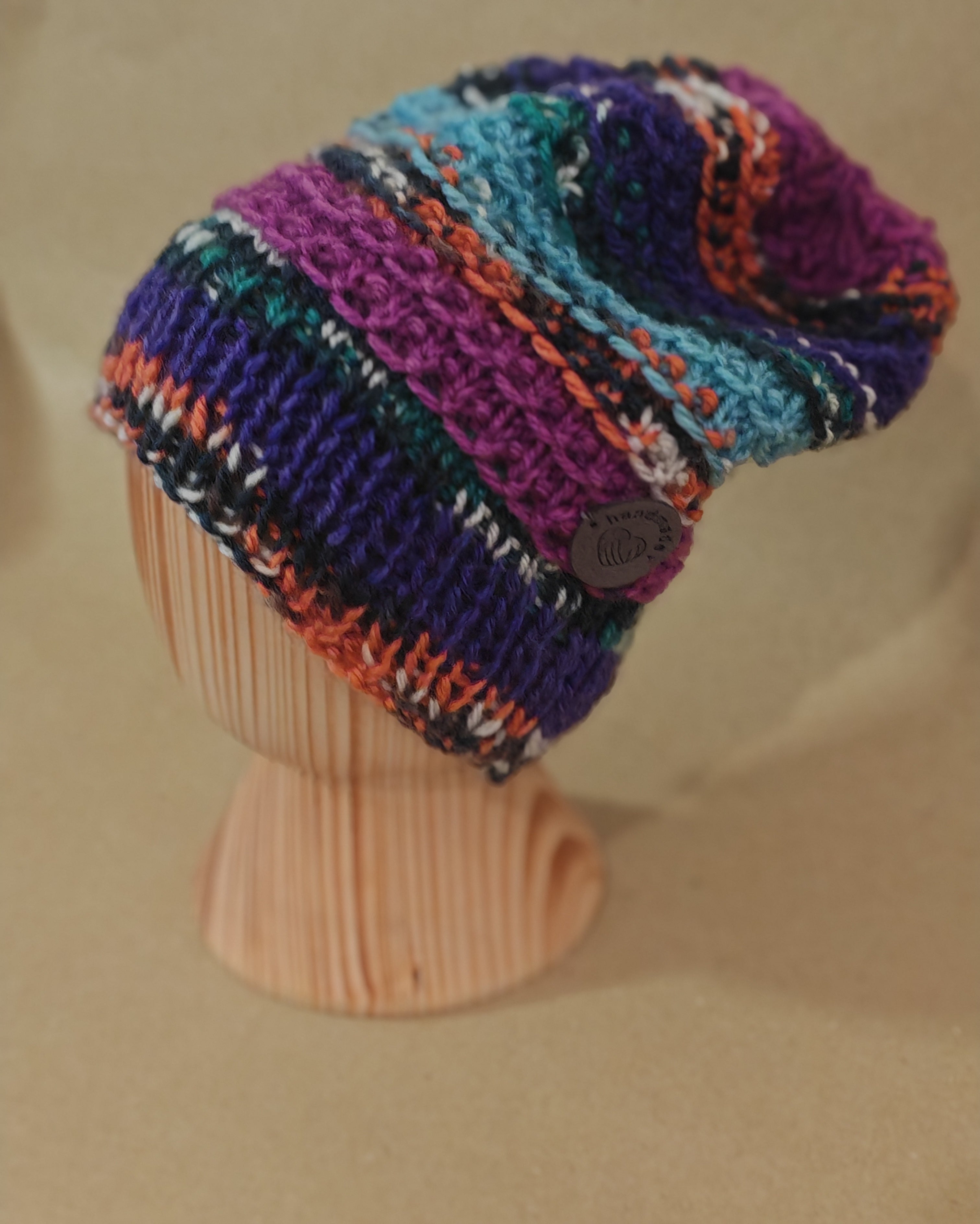 Handgestrickte Kindermütze aus Wolle – Bunt & Warm | Handmade Wintermütze
