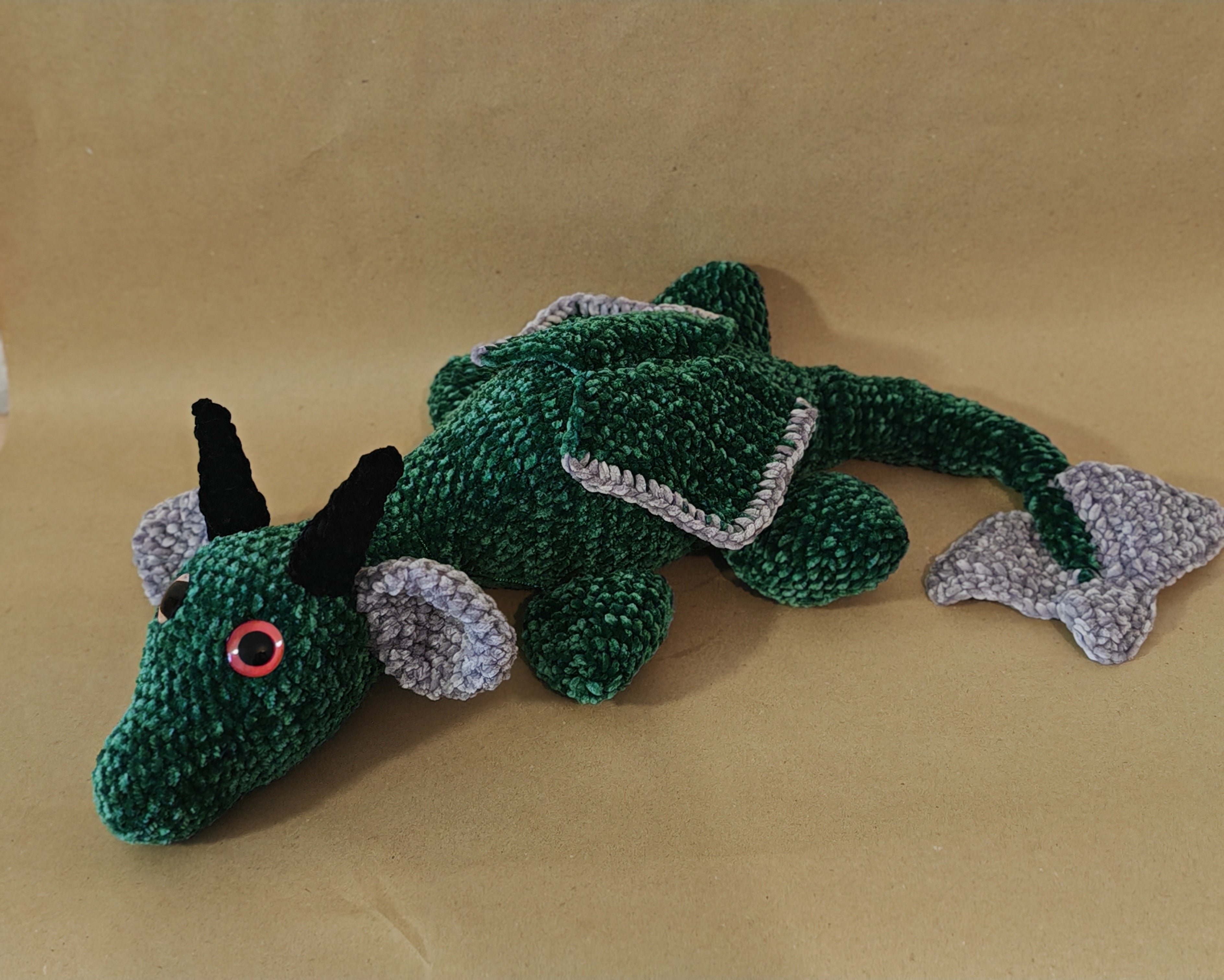 Amigurumi Drache gehäkelt | Weiches Stofftier & Deko | Perfektes Geschenk
