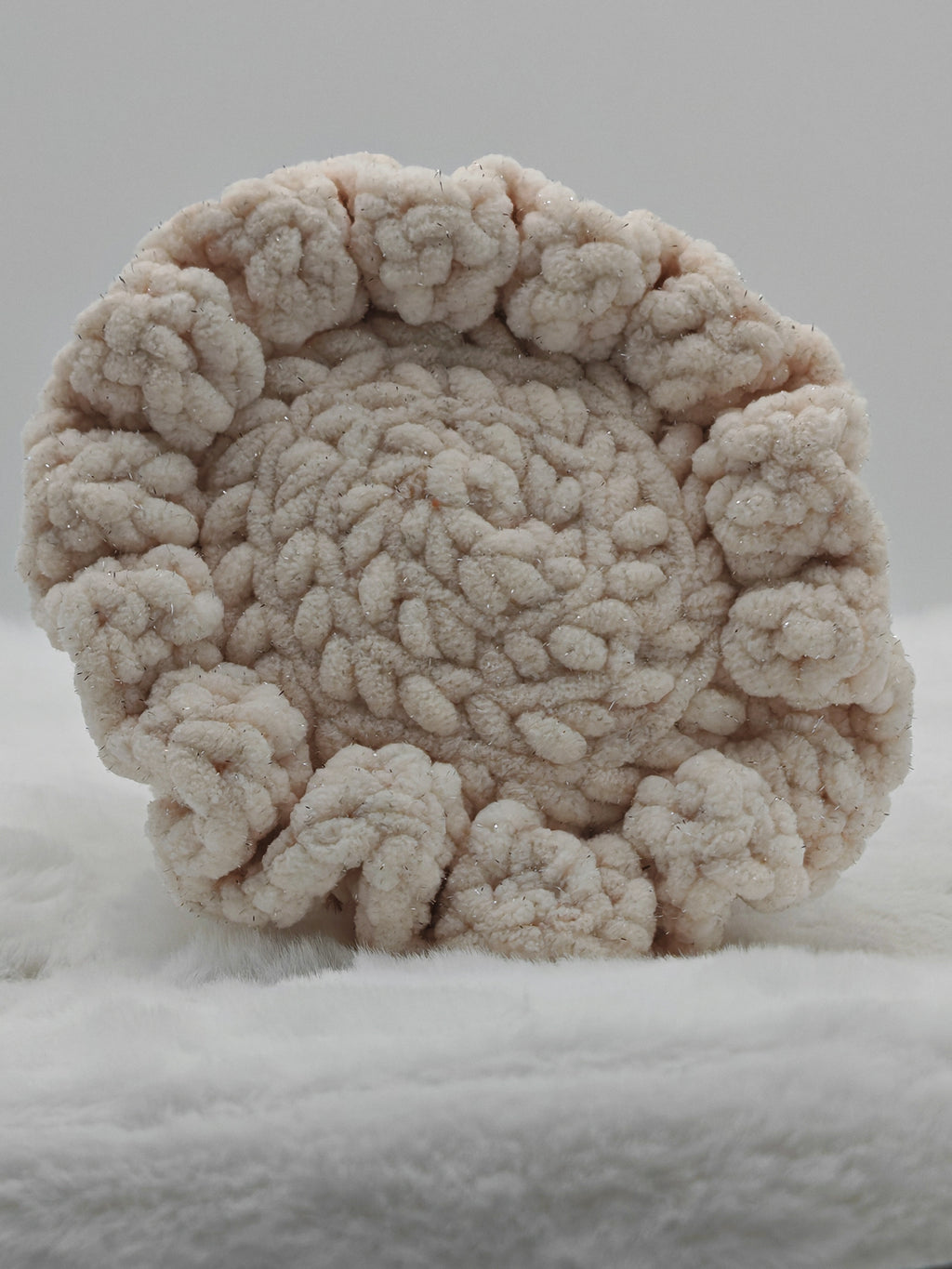 Gehäkelte Kuschel‑Qualle „Jelly“ | Weiches Amigurumi‑Plüschtier handgemacht | Geschenk & Deko (Offwhite)