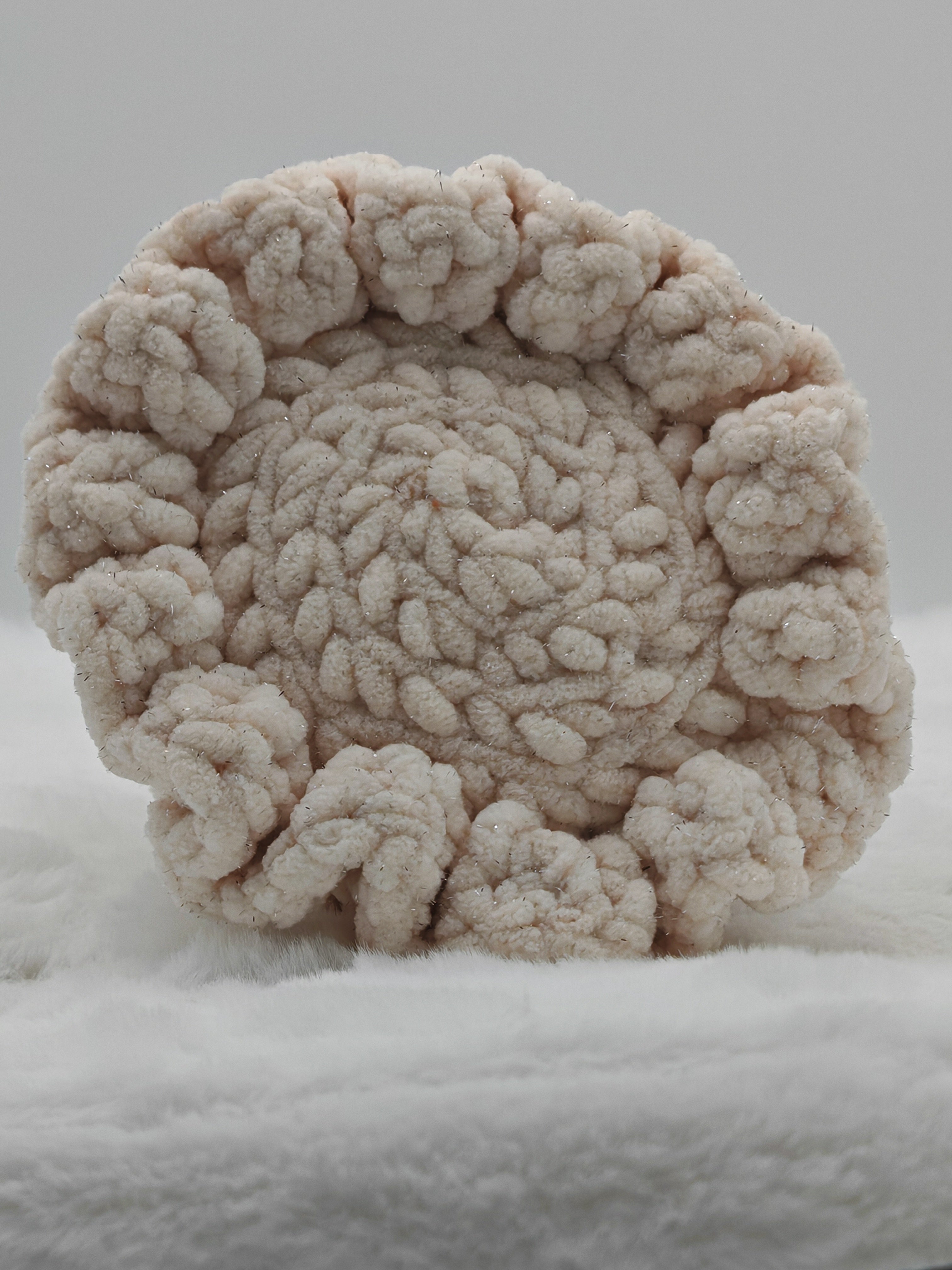 Gehäkelte Kuschel‑Qualle „Jelly“ | Weiches Amigurumi‑Plüschtier handgemacht | Geschenk & Deko (Offwhite)