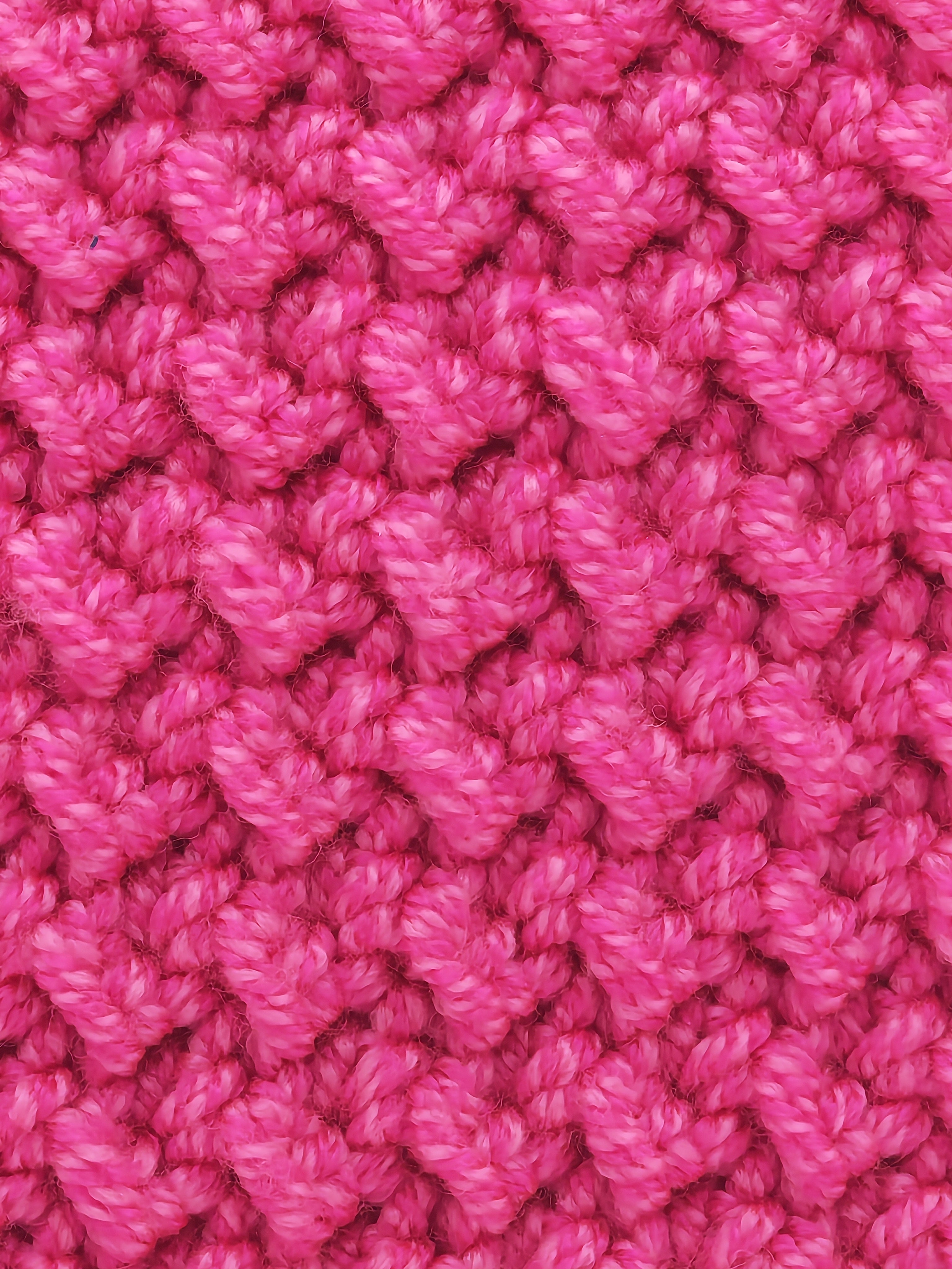 Handgemachtes Häkelkissen in Pink | Weiches Dekokissen für Sofa & Schlafzimmer