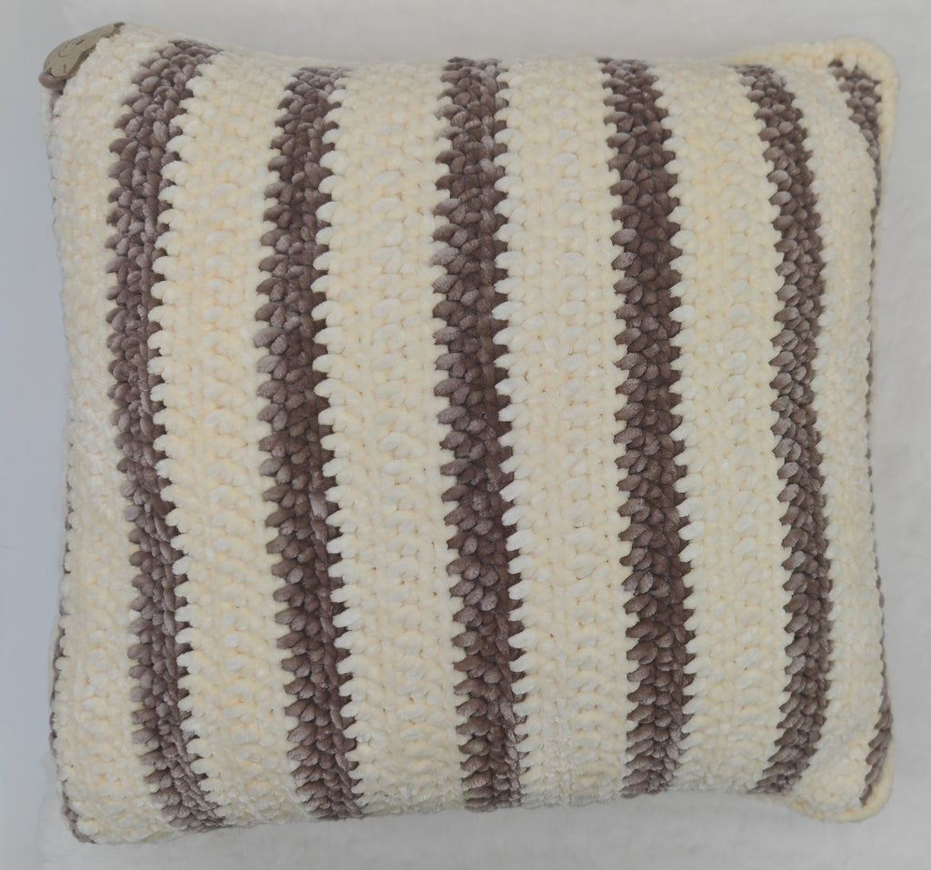 Gehäkeltes Kissen handgemacht | Boho Dekokissen mit Streifen | Wohnaccessoire in Naturtönen