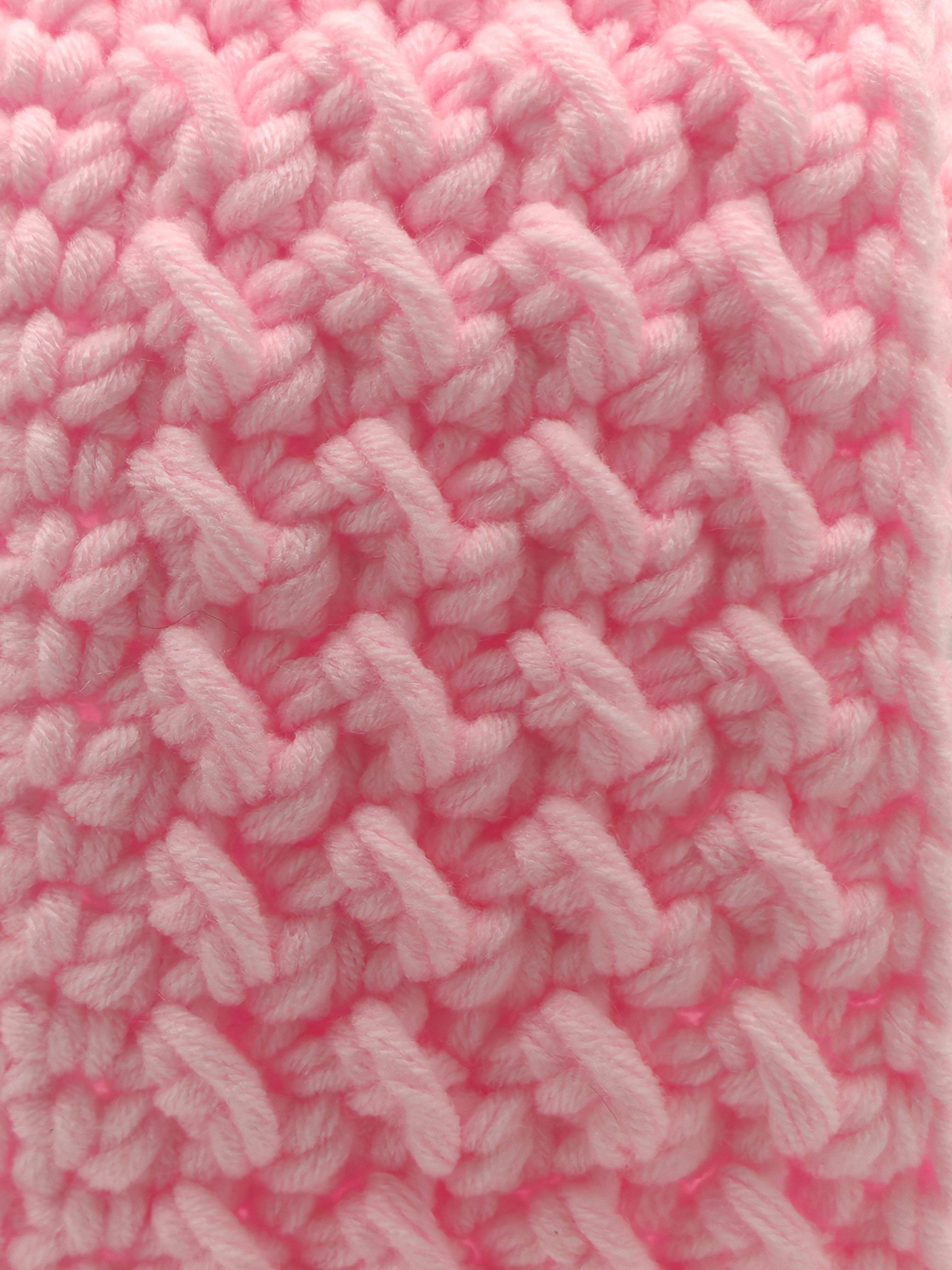 Gehäkeltes Baby- & Kinderset | Mütze mit Bommel & Schal | Rosa | Handgemacht