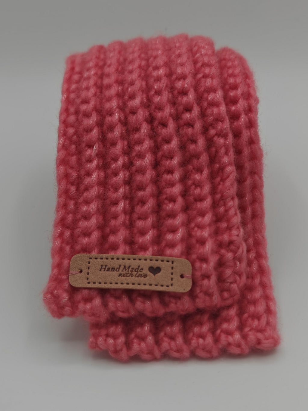 Dicker gehäkelter Schal in Rosa mit Labeldetail