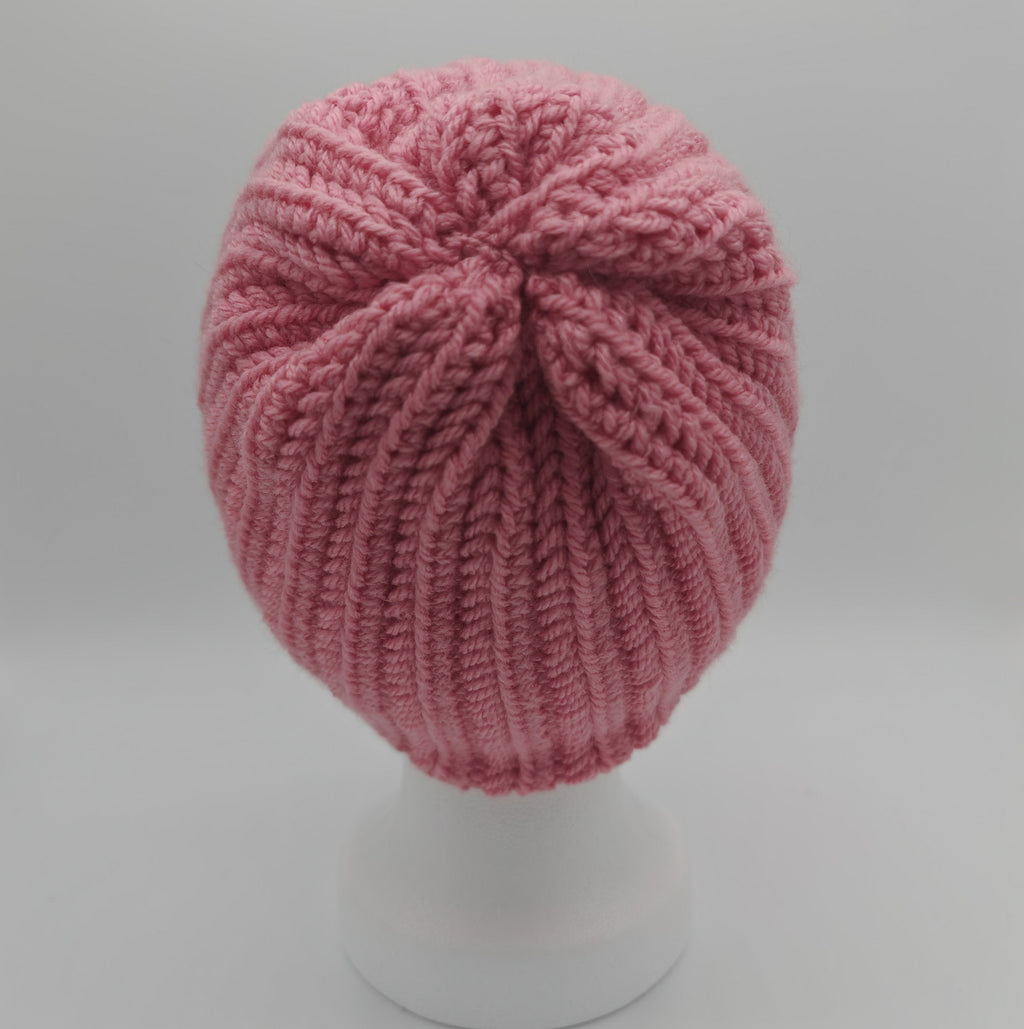 Handgehäkelte Beanie – zeitlose Wintermütze