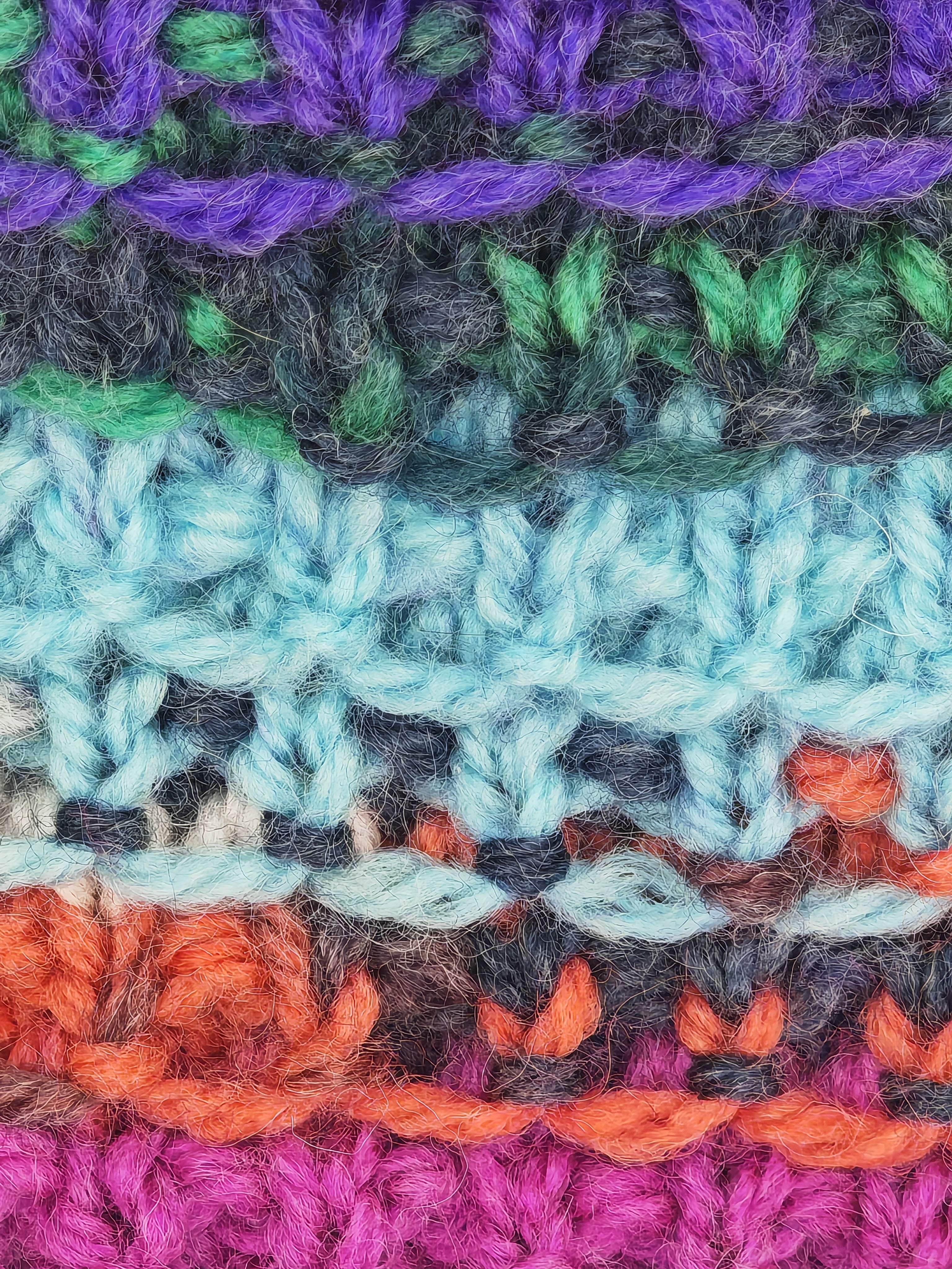 Handgestrickte Kindermütze aus Wolle – Bunt & Warm | Handmade Wintermütze