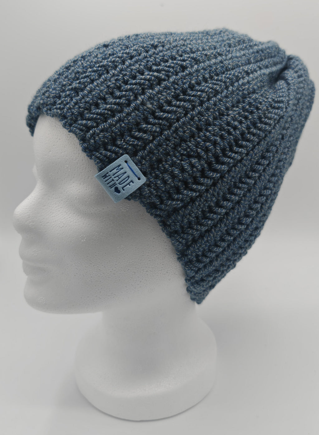 Handgehäkelte Beanie – zeitlose Wintermütze