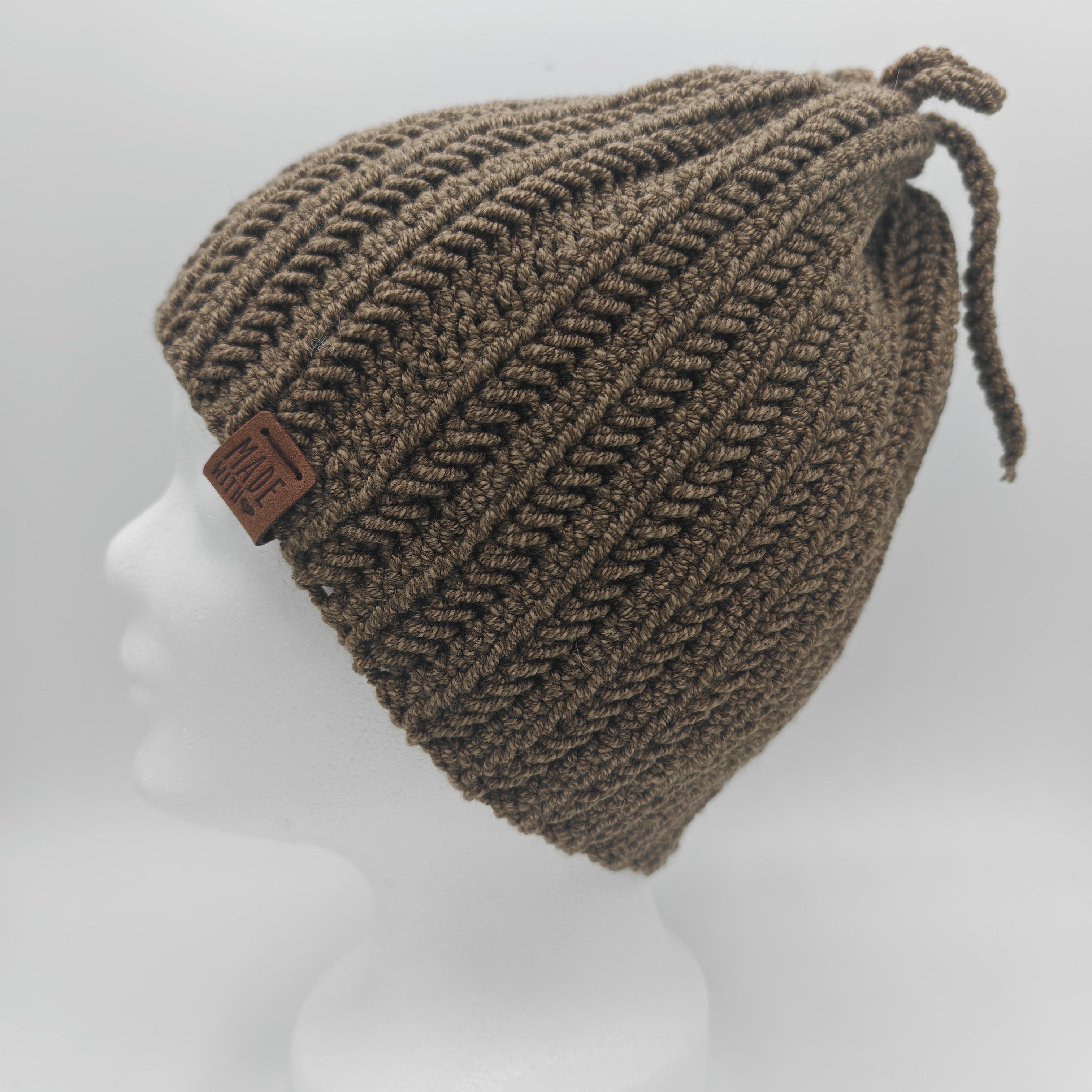 Handgehäkelte Wintermütze | wahlweise mit Bommel oder mit fester Schleife