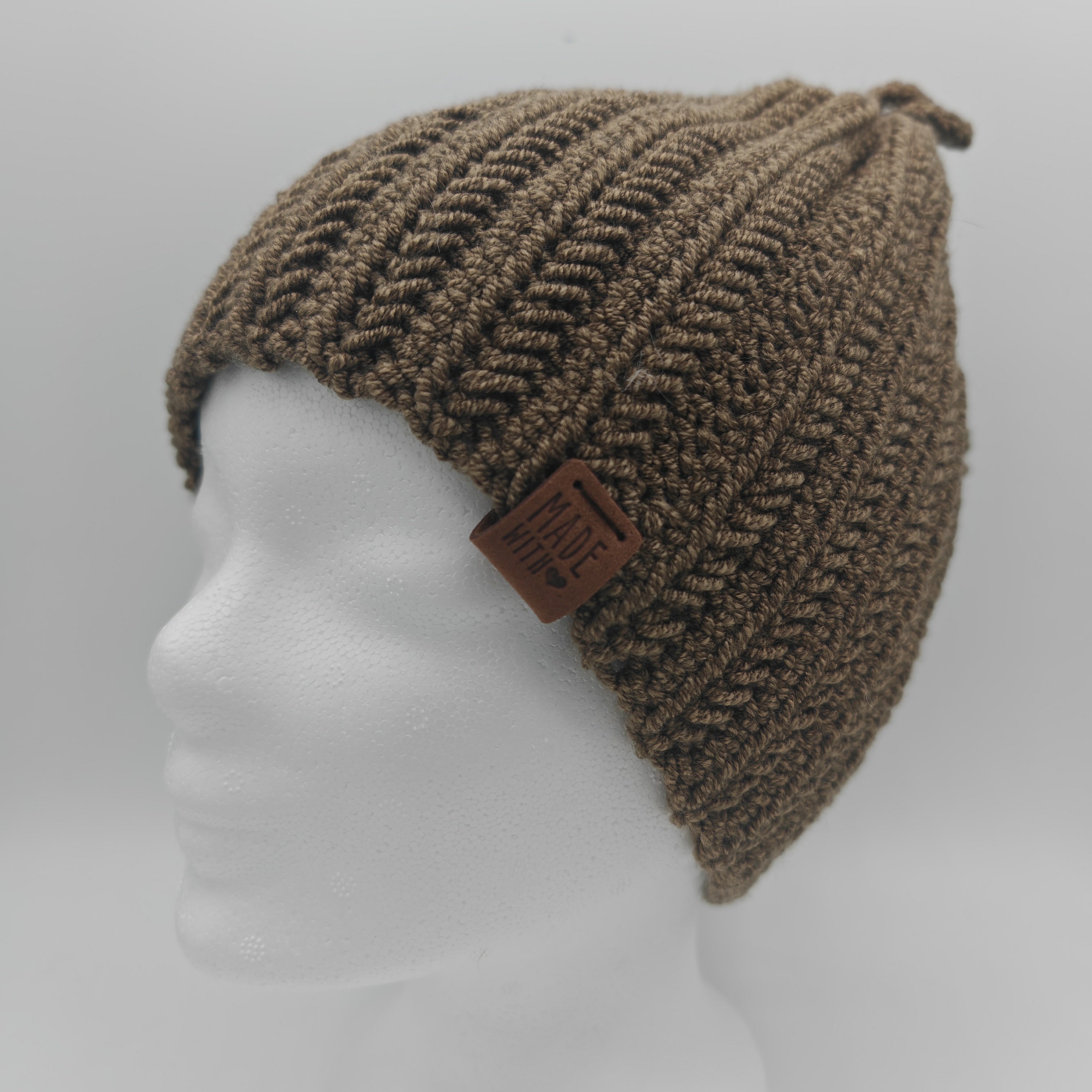 Handgehäkelte Wintermütze | wahlweise mit Bommel oder mit fester Schleife