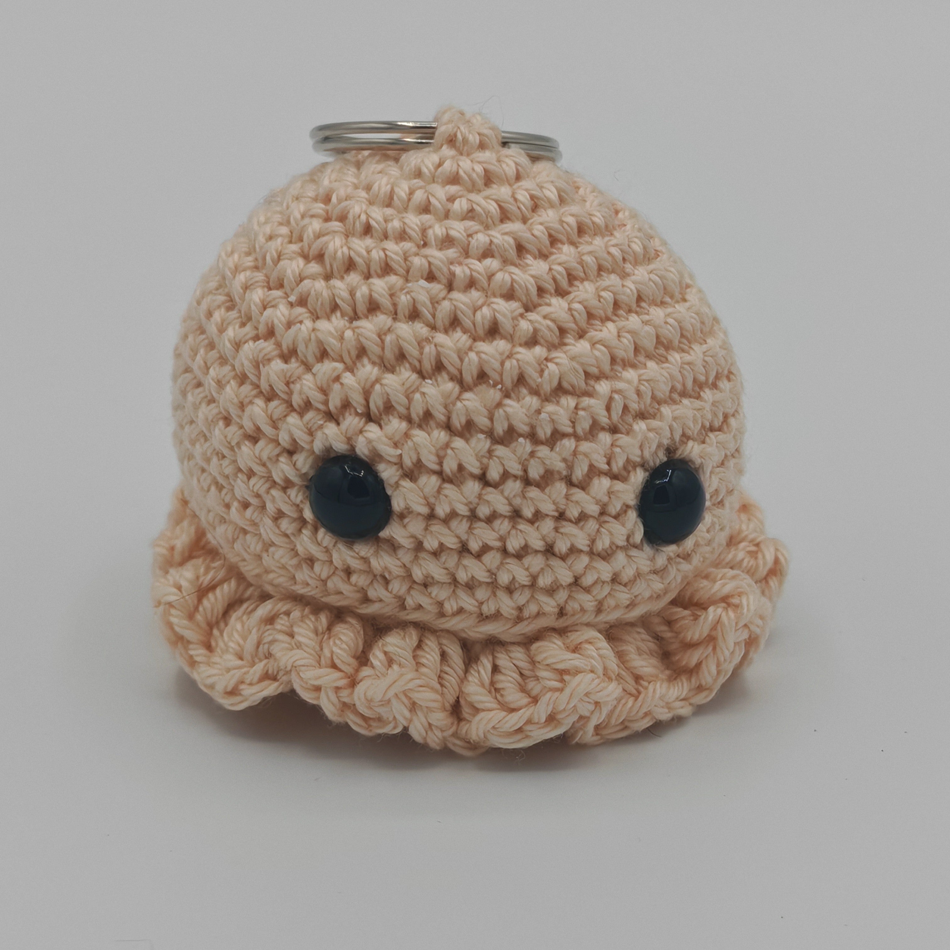 Handgehäkelter Oktopus Schlüsselanhänger – handgemachtes Amigurumi