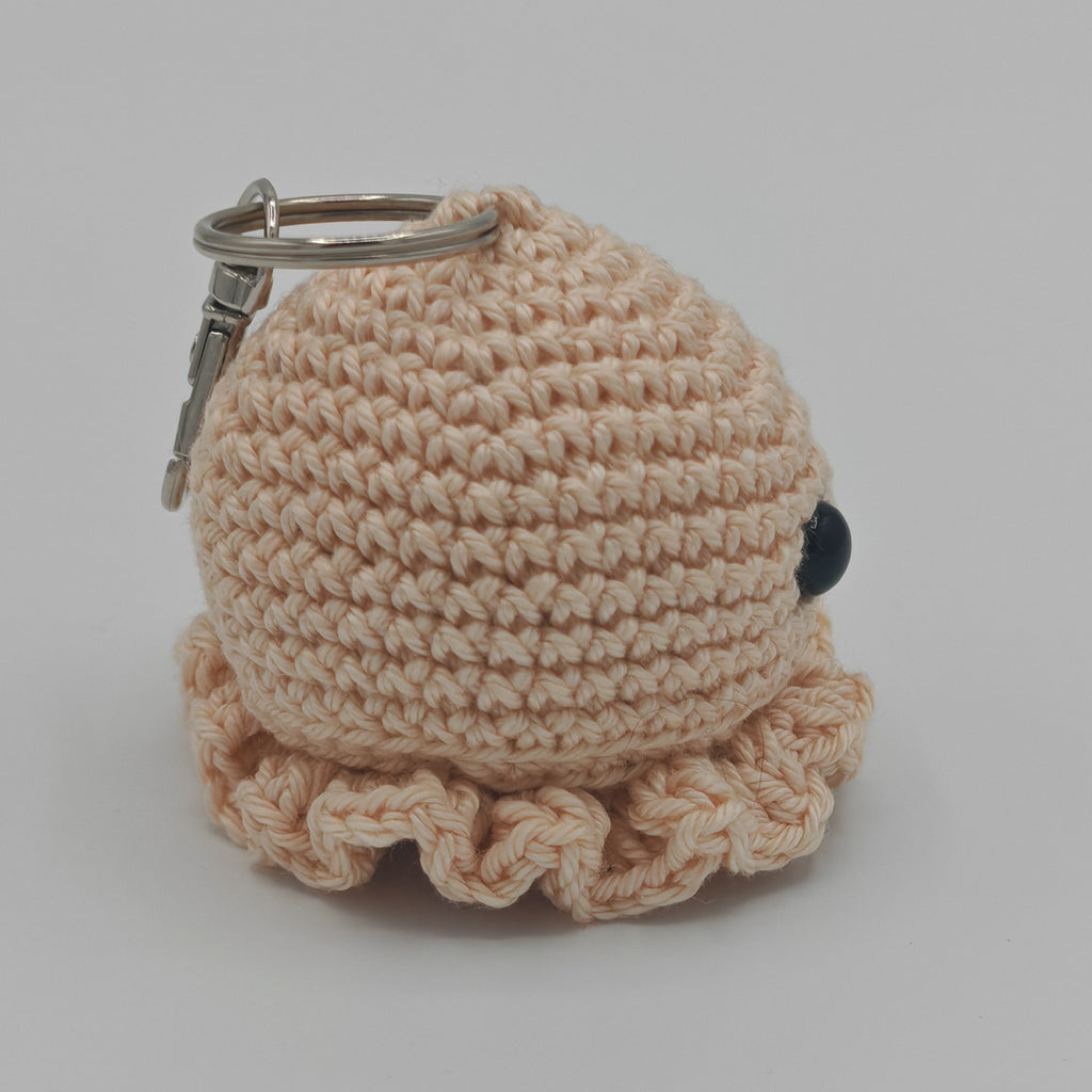 Handgehäkelter Oktopus Schlüsselanhänger – handgemachtes Amigurumi