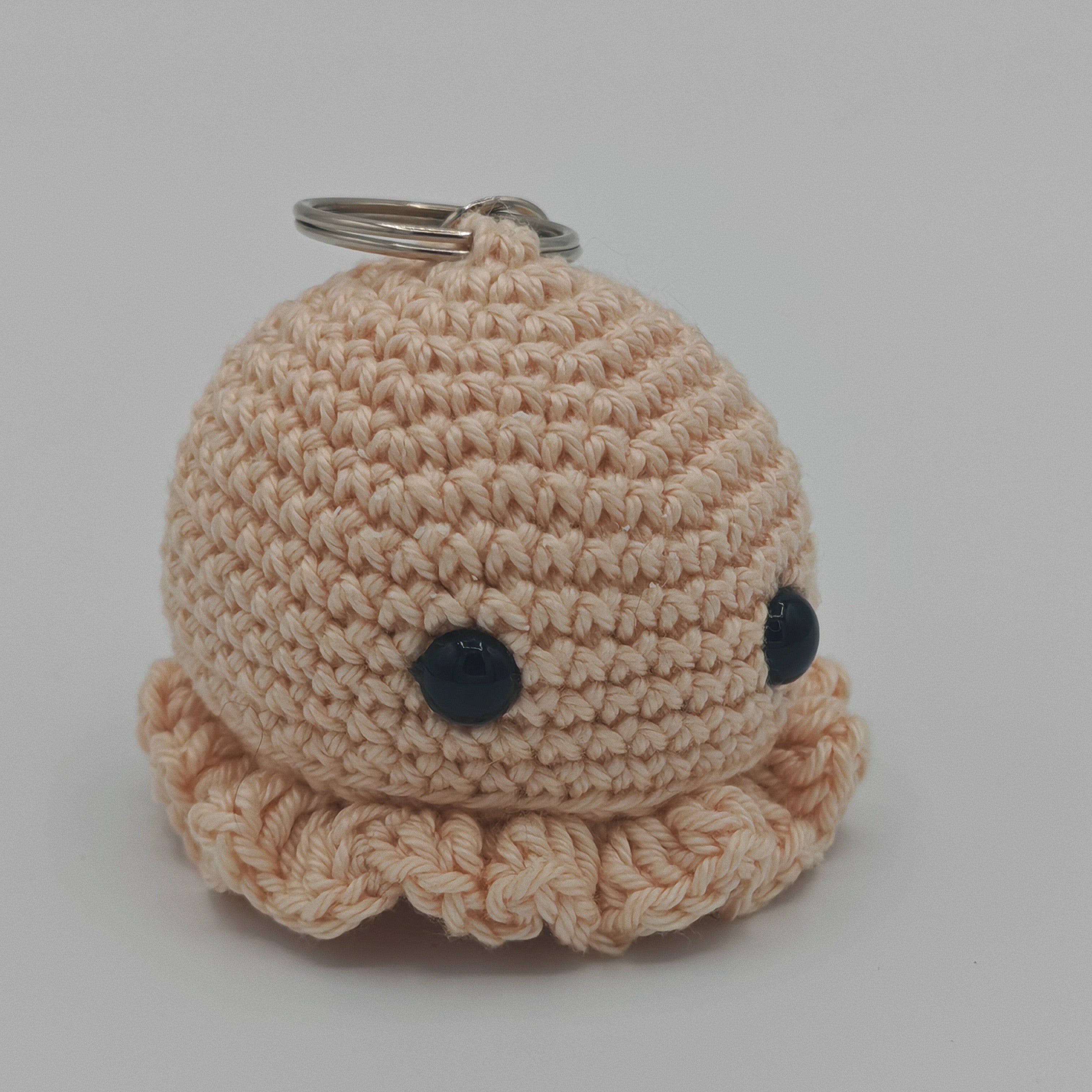 Handgehäkelter Oktopus Schlüsselanhänger – handgemachtes Amigurumi