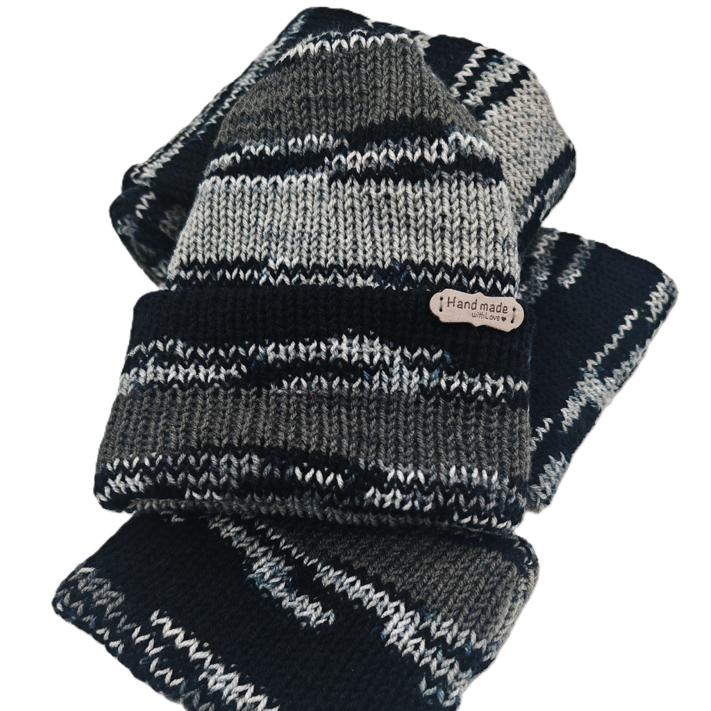Handgestricktes Partnerlook Set – Mütze, Schal & Hundeloop | Handmade Winterset Unikat